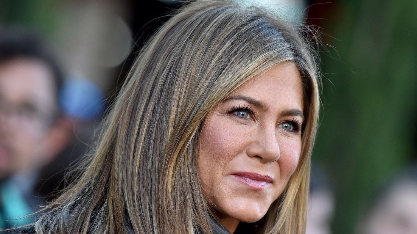 Jennifer Aniston Has Worn This Same Lipliner For 15 Years Grazia
